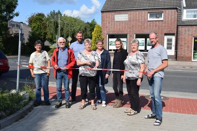 v.l.n.r.: Christel Bekaan, Erich Harms, Tammo Vüst, Dorothea Langheim, Annette Lang, Janina Fokken, Gertrud Köllmann, Friedrich Bekaan